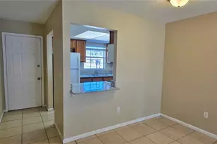 9515 Fieldview Cir, Thonotosassa, FL 33592 - Photo 5