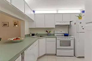 3161 Lake Pine Way S, Tarpon Springs, FL 34688 - Photo 9