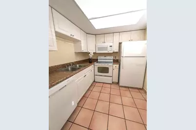 6306 Newtown Circle #6A3, Tampa, FL 33615 - Photo 5