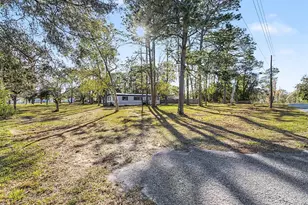 18024 Drayton St, Spring Hill, FL 34610 - Photo 49