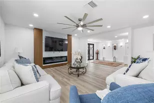 7505 Rustic Dr, Tampa, FL 33634 - Photo 9