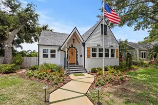 2420 14th St N, Saint Petersburg, FL 33704 - Photo 1