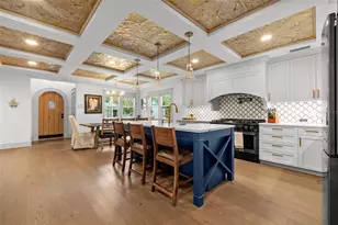 2420 14th St N, Saint Petersburg, FL 33704 - Photo 7