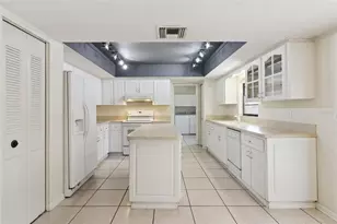 4646 Landscape Dr, Tampa, FL 33624 - Photo 19