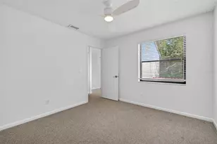 484 Santa Cruz Pl NE, Saint Petersburg, FL 33703 - Photo 17