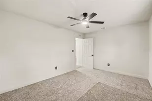 129 W Park Ave, Lake Wales, FL 33853 - Photo 25