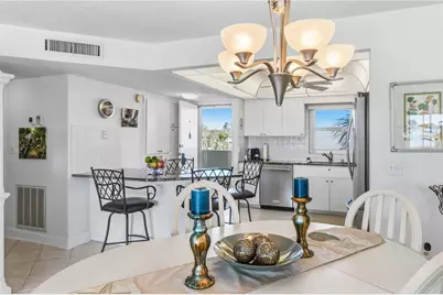 4550 Cove Circle #303, Saint Petersburg, FL 33708 - Photo 15