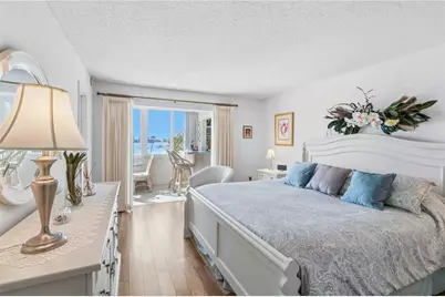 4550 Cove Circle #303, Saint Petersburg, FL 33708 - Photo 19