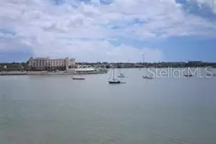 4550 Cove Cir, Saint Petersburg, FL 33708 - Photo 41