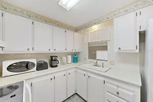 12501 Ulmerton Rd, Largo, FL 33774 - Photo 9