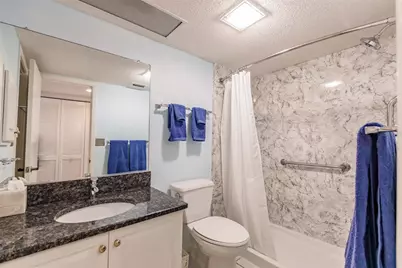 6061 E Peppertree Way #116, Sarasota, FL 34242 - Photo 3