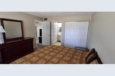 4737 Lake Villa Drive, Clearwater, FL 33762 - Photo 15