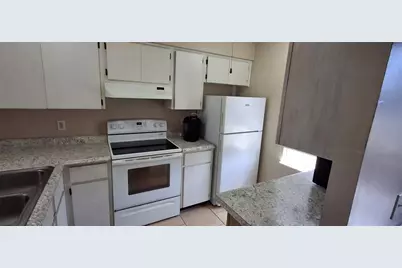 4737 Lake Villa Drive, Clearwater, FL 33762 - Photo 9