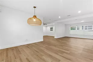 327 Sunny Ln, Belleair, FL 33756 - Photo 5