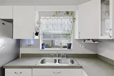 3992 62nd Street N, Saint Petersburg, FL 33709 - Photo 11