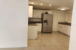 8518 Woodlake Dr, Tampa, FL 33615 - Photo 7