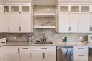 6042 W Peppertree Way, Sarasota, FL 34242 - Photo 15