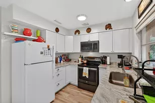 4273 Elkcam Blvd SE, Saint Petersburg, FL 33705 - Photo 17