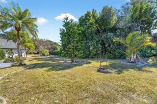 205 Linger Ln, Sun City Center, FL 33573 - Photo 31