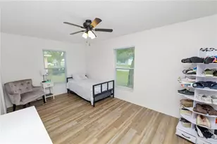 2937 Delrose Dr N, Lakeland, FL 33805 - Photo 11