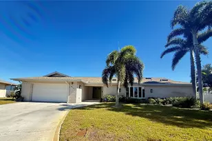 615 Harbor Is, Clearwater Beach, FL 33767 - Photo 1
