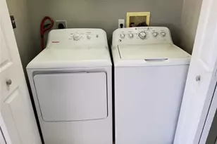 4333 Bayside Village Dr, Tampa, FL 33615 - Photo 9