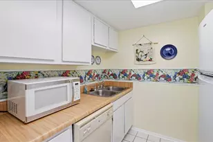 8921 Blind Pass Rd, Saint Pete Beach, FL 33706 - Photo 11
