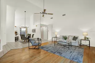 4684 Huron Rd, Saint Petersburg, FL 33708 - Photo 3