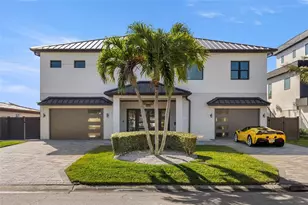 7966 1st Ave S, Saint Petersburg, FL 33707 - Photo 1