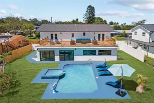 380 Colony Point Rd S, Saint Petersburg, FL 33705 - Photo 49