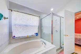 306 Carriage Oak Pl, Seffner, FL 33584 - Photo 45