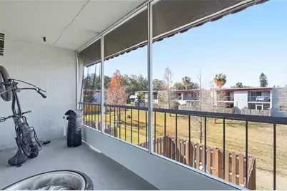 2862 Somerset Park Drive, Tampa, FL 33613 - Photo 11