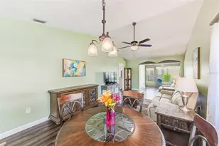 6040 27th St W, Bradenton, FL 34207 - Photo 5