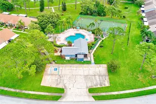 2728 Bentley Dr, Palm Harbor, FL 34684 - Photo 23