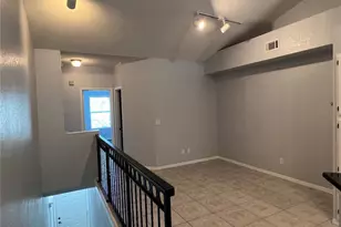 805 Normandy Trace Rd, Tampa, FL 33602 - Photo 13
