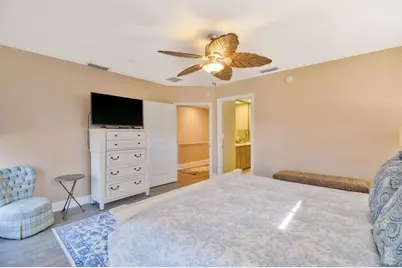 525 Mandalay Avenue #11, Clearwater Beach, FL 33767 - Photo 15