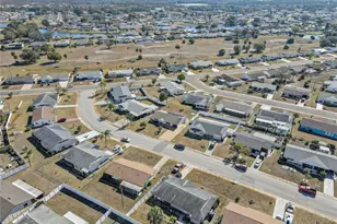 708 Tam O Shanter Ave, Sun City Center, FL 33573 - Photo 35