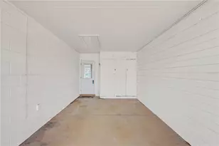 708 Tam O Shanter Ave, Sun City Center, FL 33573 - Photo 27