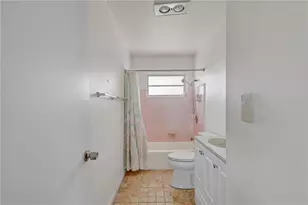 708 Tam O Shanter Ave, Sun City Center, FL 33573 - Photo 19