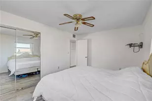 708 Tam O Shanter Ave, Sun City Center, FL 33573 - Photo 23