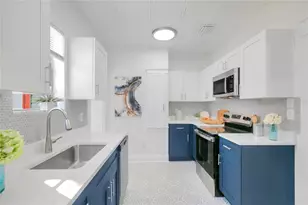 304 W Haya St, Tampa, FL 33603 - Photo 17