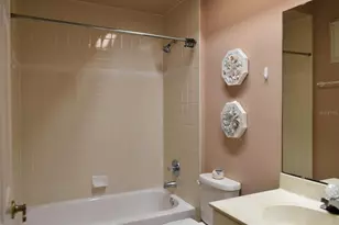 90 San Juan Dr, Palm Coast, FL 32137 - Photo 17