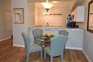 90 San Juan Dr, Palm Coast, FL 32137 - Photo 5