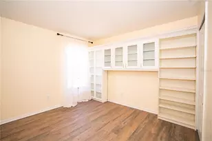 10468 Blackmore Dr, Tampa, FL 33647 - Photo 31