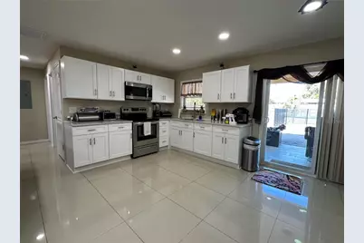 505 W 130th Avenue, Tampa, FL 33612 - Photo 9