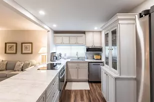 6023 W Peppertree Way, Sarasota, FL 34242 - Photo 11