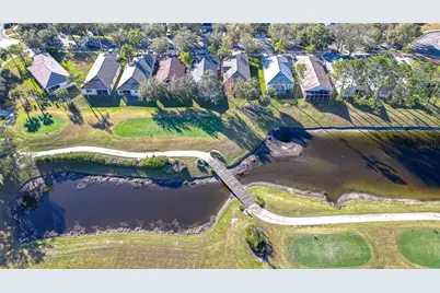 18109 Canal Pointe Street, Tampa, FL 33647 - Photo 3