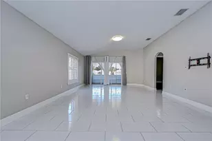 18109 Canal Pointe St, Tampa, FL 33647 - Photo 15