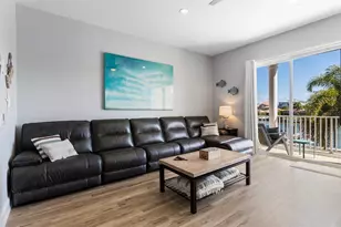 145 Brightwater Dr, Clearwater Beach, FL 33767 - Photo 9