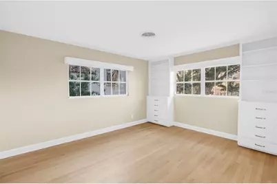 11 Brightwaters Circle NE, Saint Petersburg, FL 33704 - Photo 17